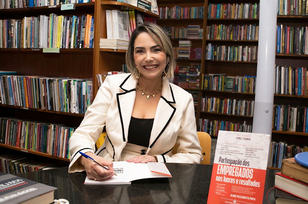 Dra. Katia Viegas Foi Destaque no Grande Lançamento do Livro de Sua Coautoria: “Participação dos Empregados nos Lucros e Resultados”.